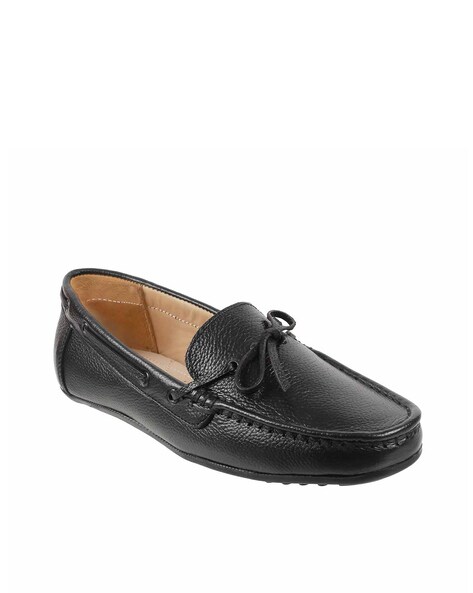 Buy Black Flat Shoes for Women by Mochi Online