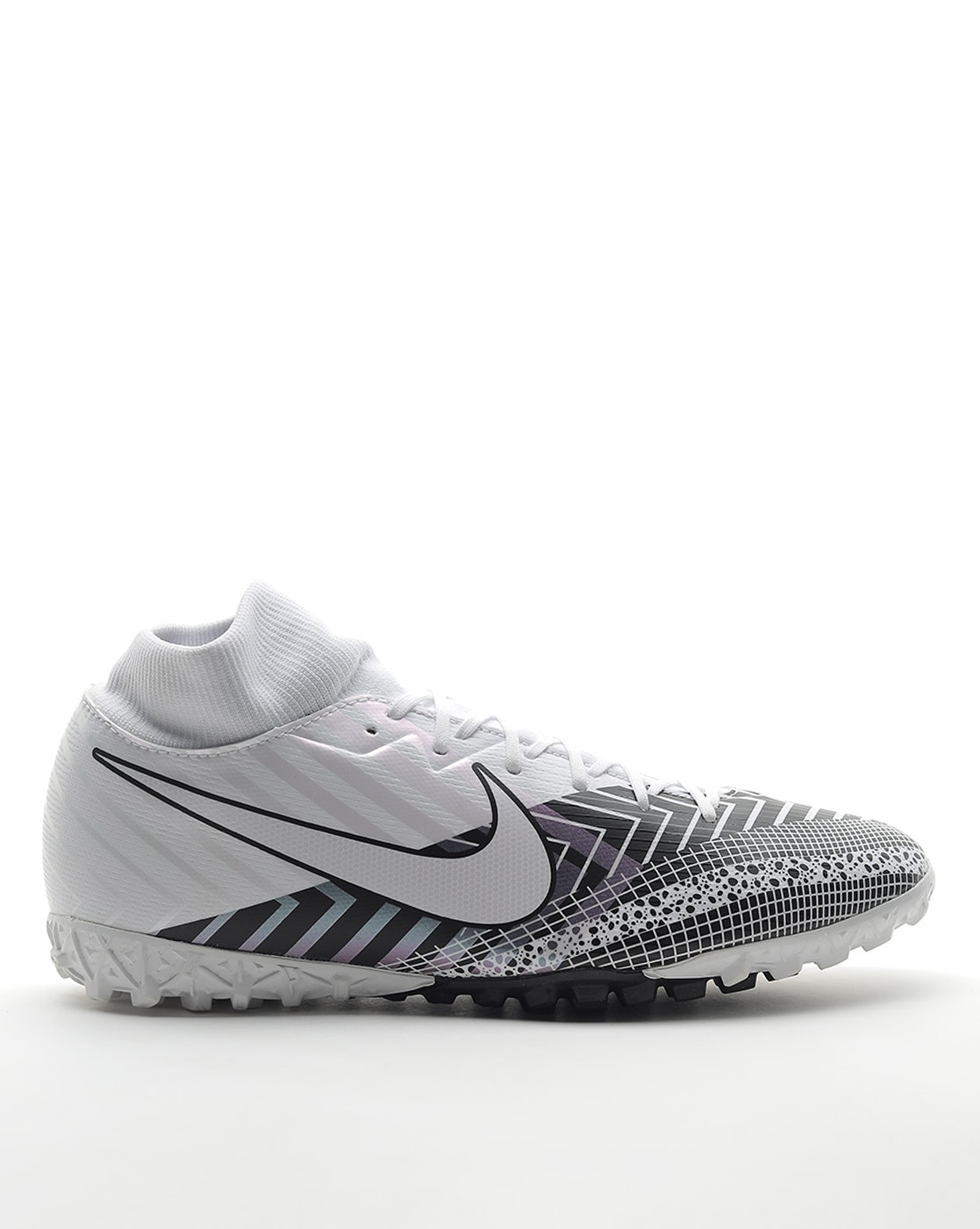 Buy White Sports Shoes for Men by NIKE Online 