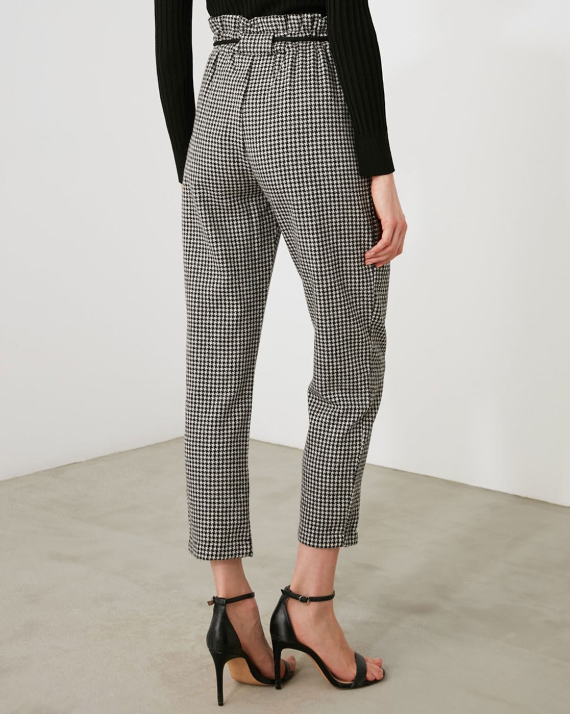 HIGH RISE CHECK PANTS – Azlinn Hope