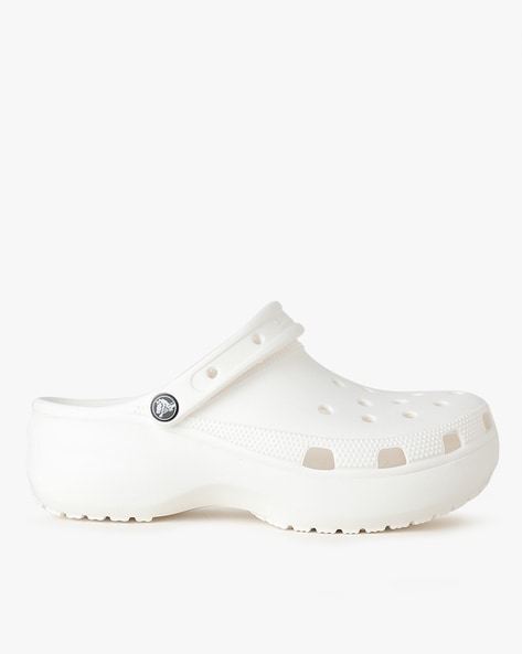 Crocs™ Classic Platform Clog W in White Womens Shoes Flats and flat shoes Sandals and flip-flops 
