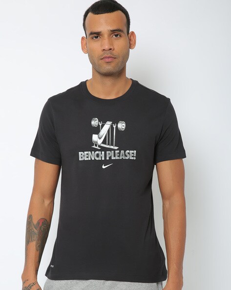 Buy Black Tshirts for Men by NIKE Online