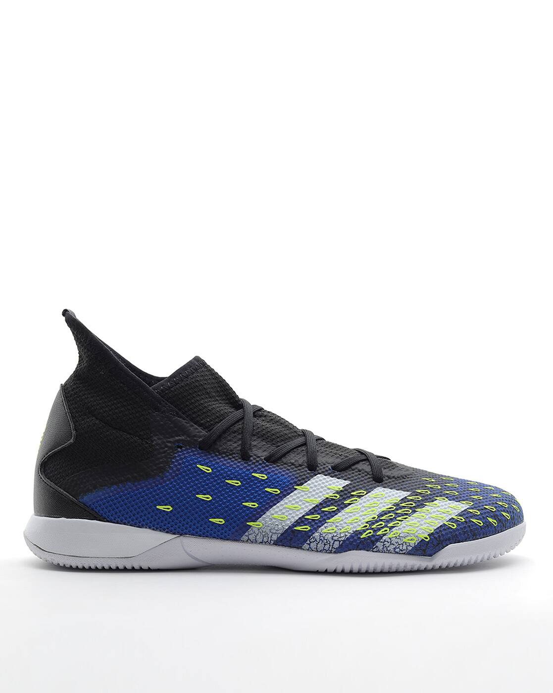 ajio nike football shoes