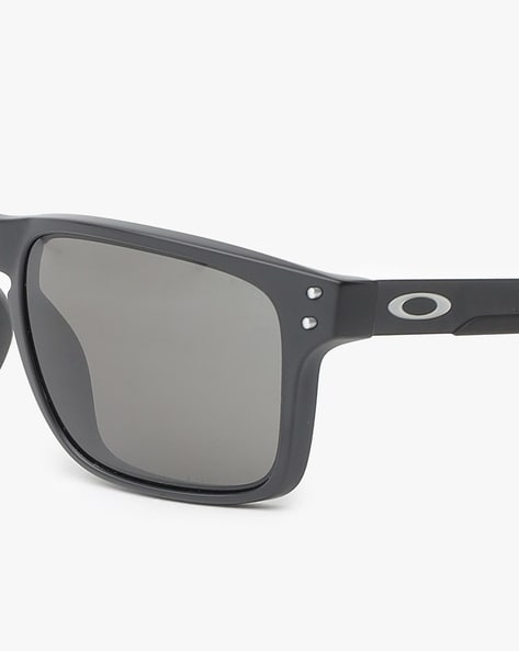 Buy Black Sunglasses for Men by Oakley Online 