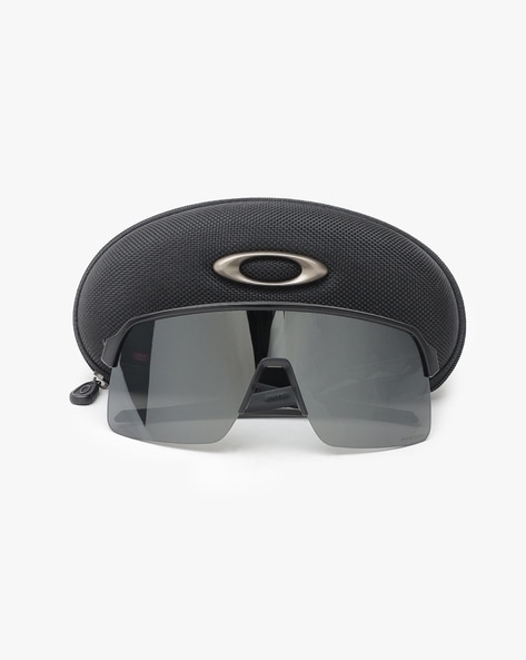 Black oakley clearance glasses