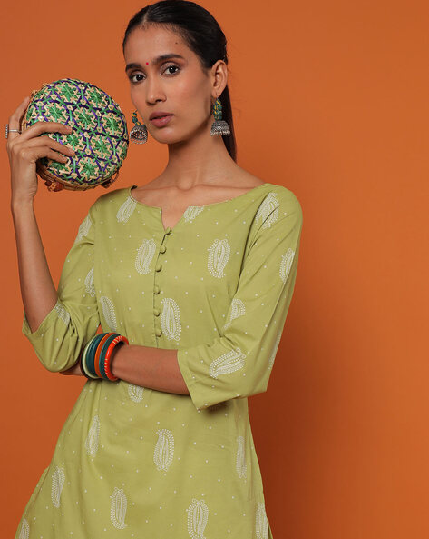 Women Paisley Print A line Kurta with Potli Button Closure