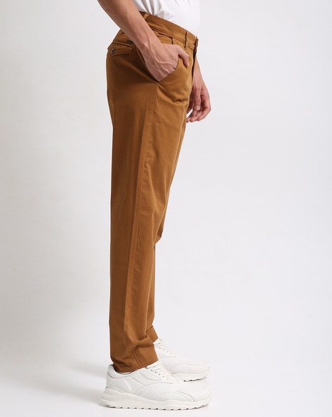 B&T Work to Weekend Khaki | Classic Fit, Pleated, No Iron | Haggar.com