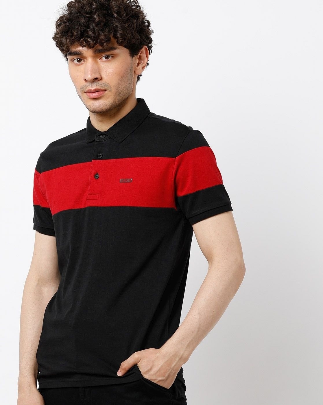 levis black and red t shirt