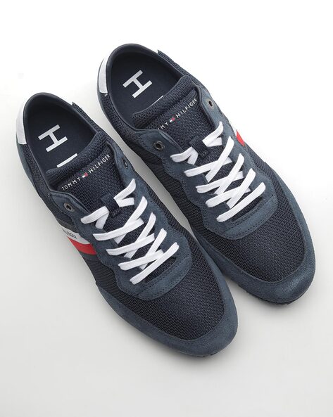 Hoe vallen best sale tommy hilfiger sneakers