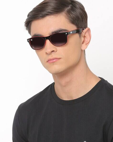 wayfarers on