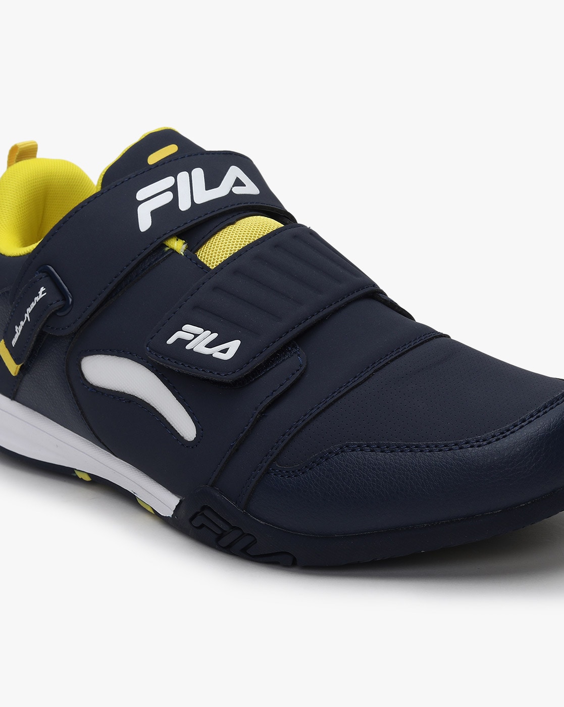 Fila shoes shop with velcro