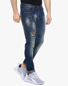 Best Offers On Men Ripped Denims Upto 71 Off Limited Period Sale Ajio