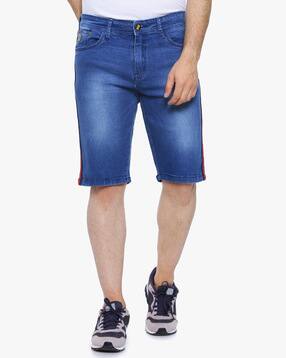 Men by Campus Sutra 