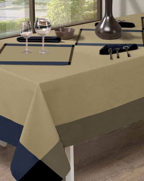 Lushomes Cotton 6 Seater Dining Table Cover
