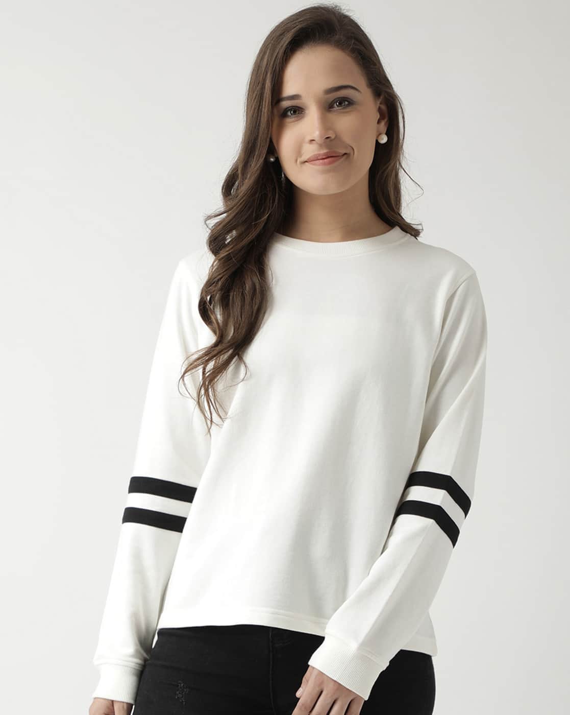 white sweatshirt women