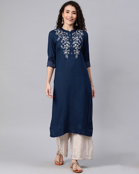Floral Embroidered Straight Kurta