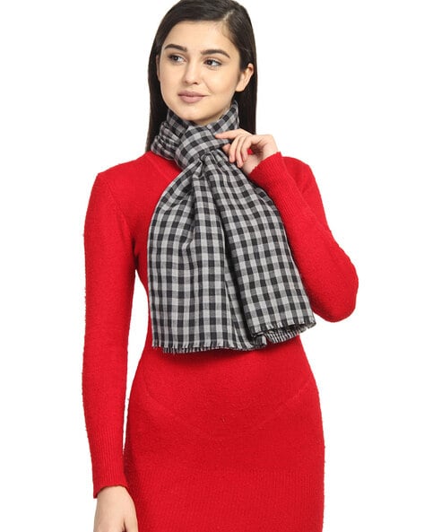 Checked Scarf with Frayed Hem Price in India