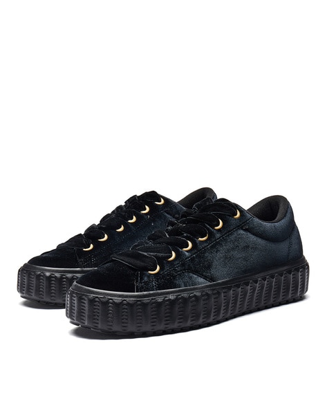 Tommy hilfiger discount velvet lace flatform