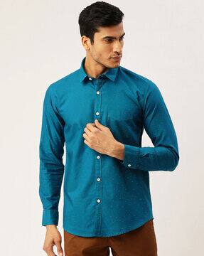 Buy Blue Shirts for Men by RICHLOOK 