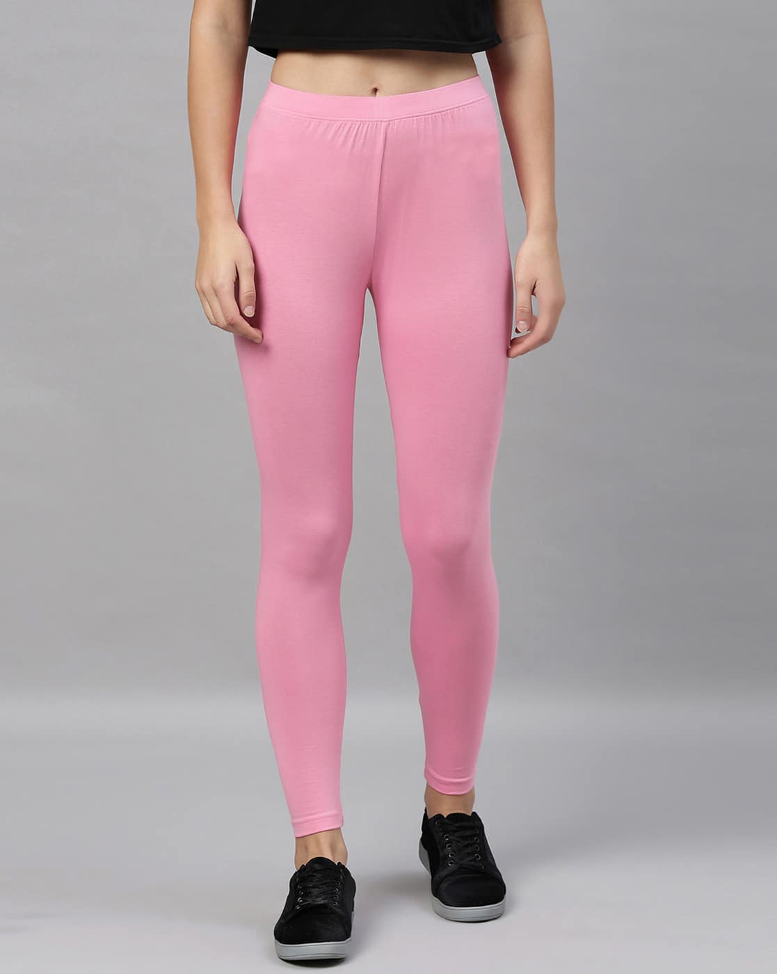 pink leggins