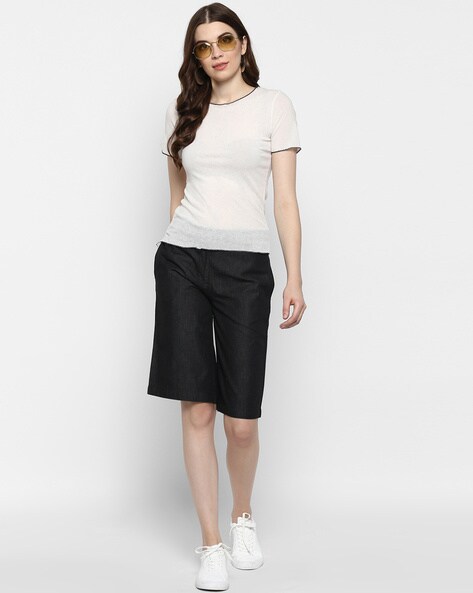 Black shorts knee on sale length