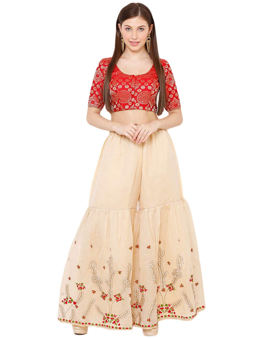 chhota pila lehenga