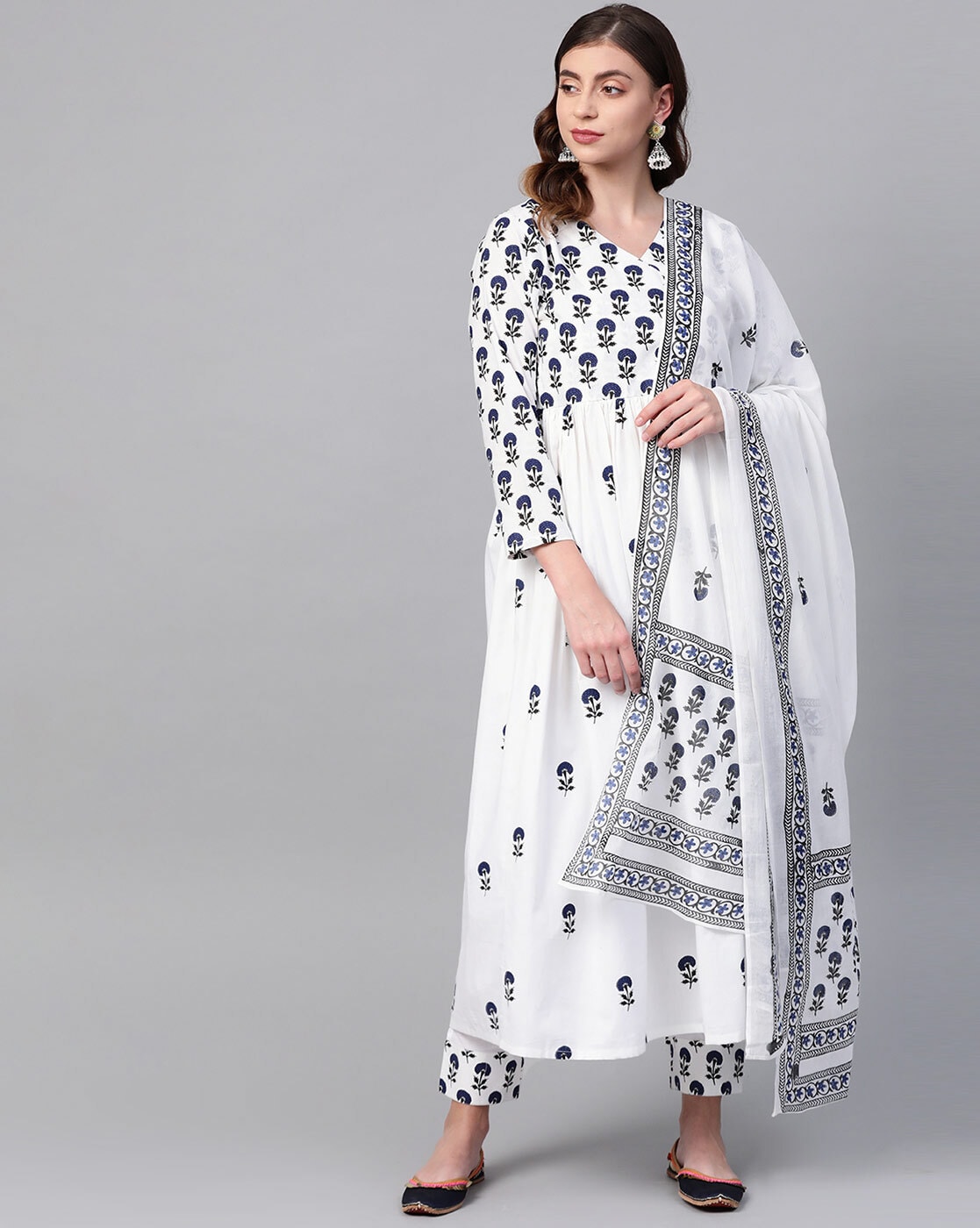 ives kurta set