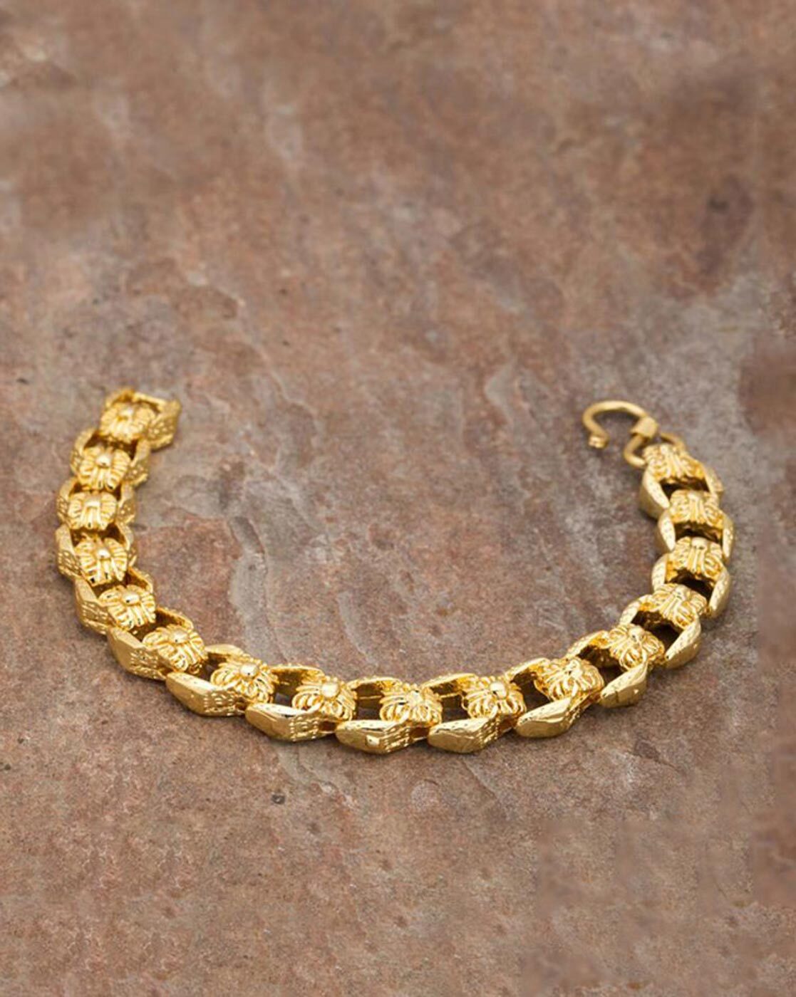 Kalyan jewellers mens on sale bracelet