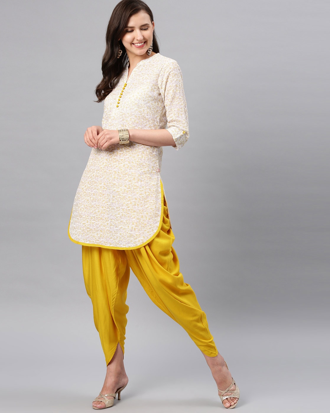 white kurta with patiala