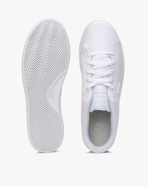 Nike court hotsell royale femme blanche