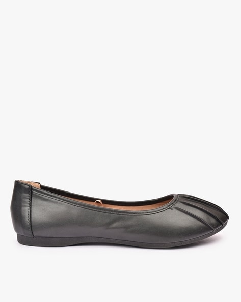 Black slip 2025 on ballet shoes