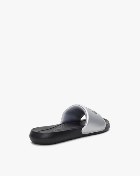 Sliders best sale womens nike