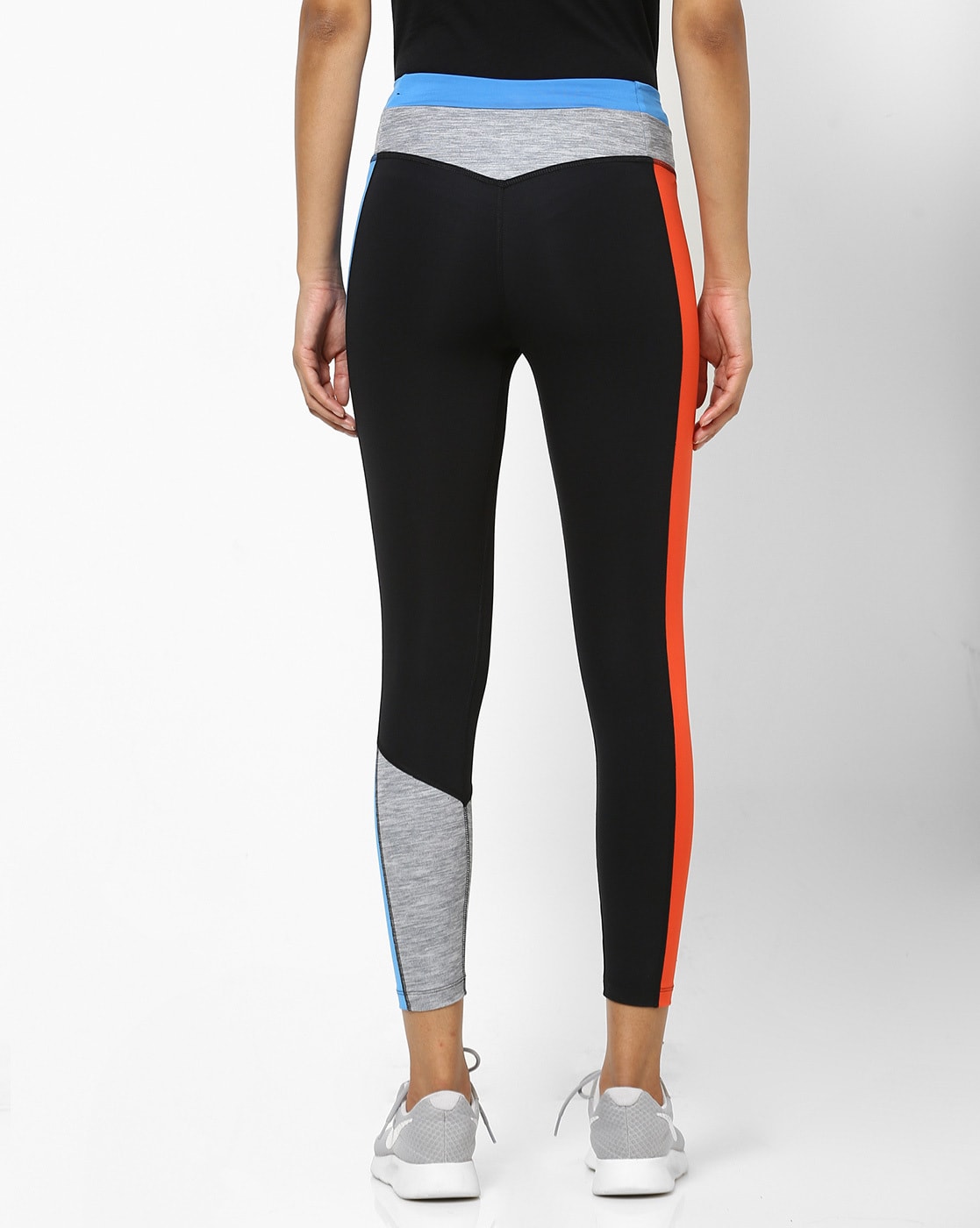 Buy Black Leggings for Women by NIKE Online