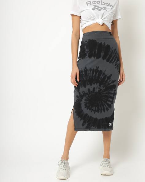 Reebok Classic Printed Slim Fit Skirt with Side Slits