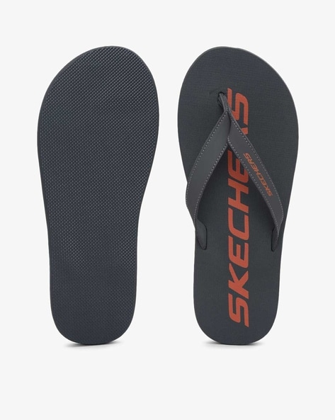 Skechers beach flip sales flops