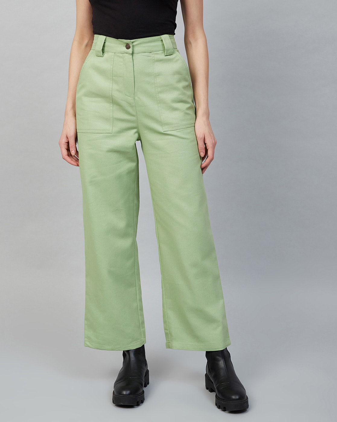 uniqlo relaxed straight pants