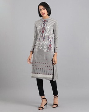 Buy online Vneck Solid Straight Kurta from Kurta Kurtis for Women by W for  4999 at 0 off  2023 Limeroadcom