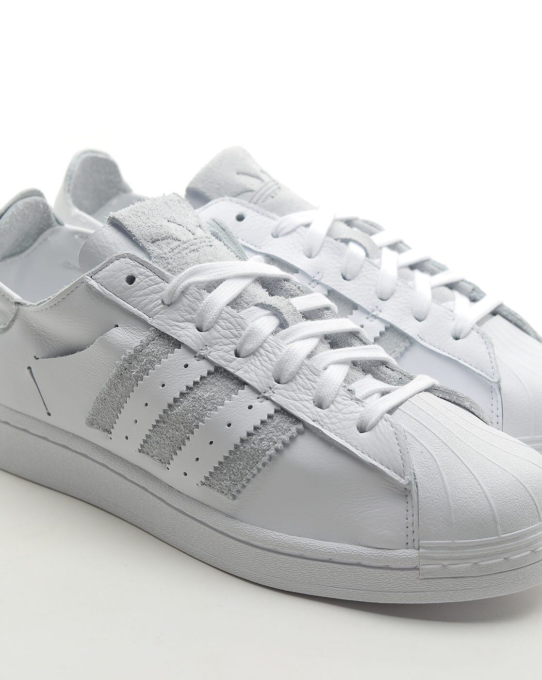 superstar minimalist icons shoes