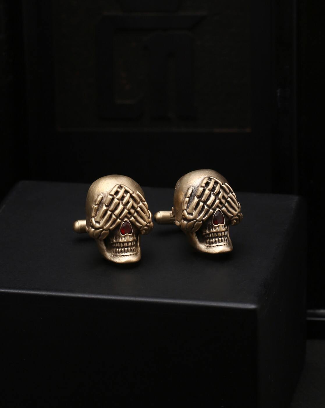 トップス if six was nine TXS4BLK+skull cufflinks if six was nine TXS4BLK+skull cufflinks