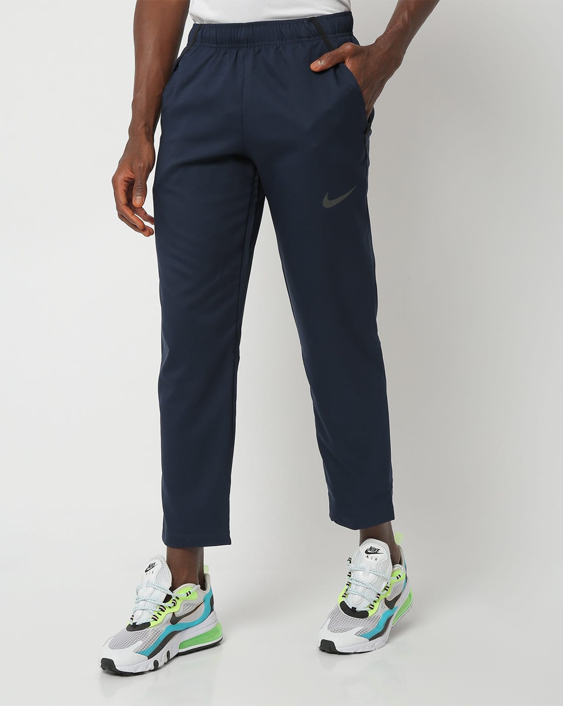 navy blue nike jogging pants