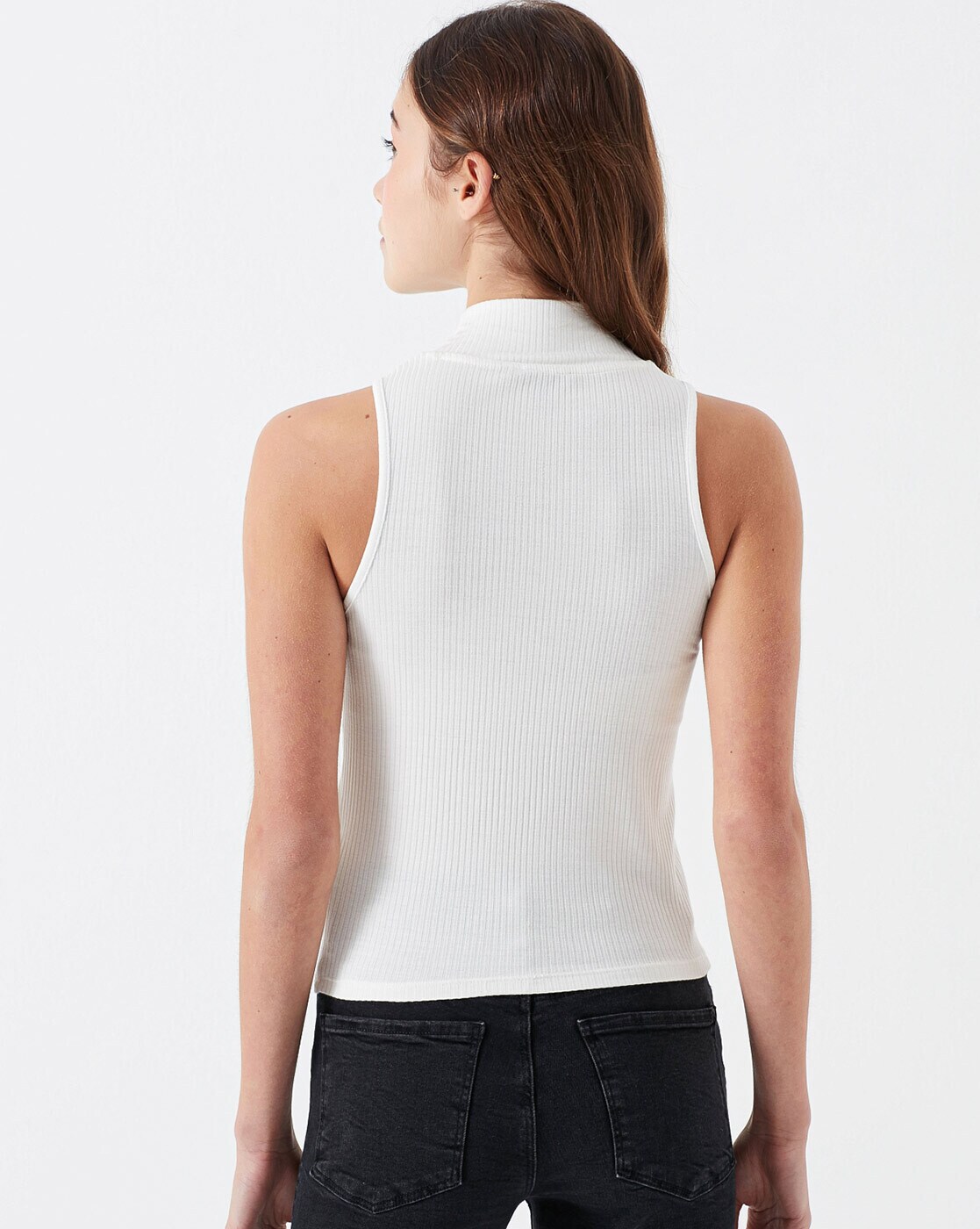 White ribbed hot sale sleeveless turtleneck