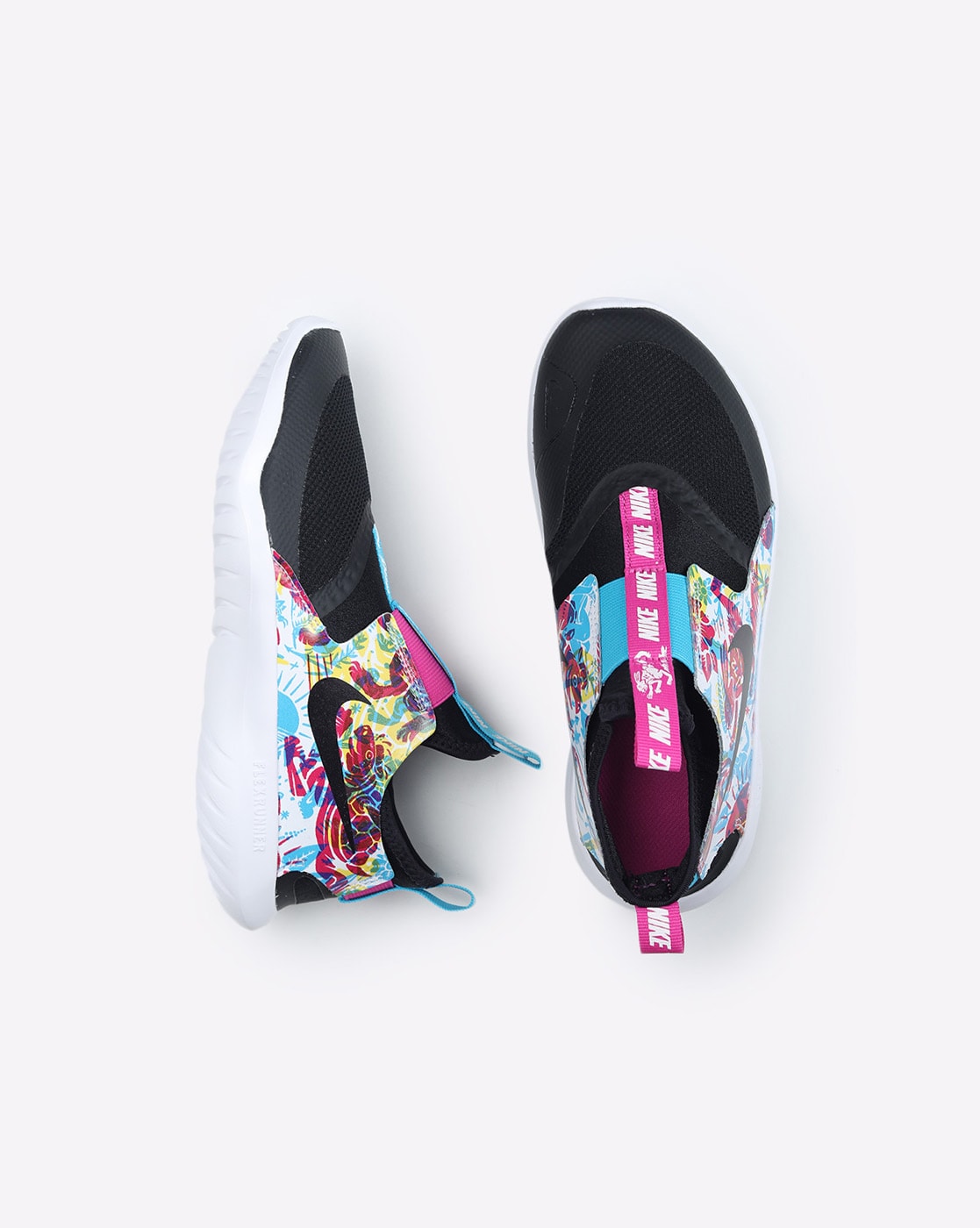 nike printed slip on sports shoes