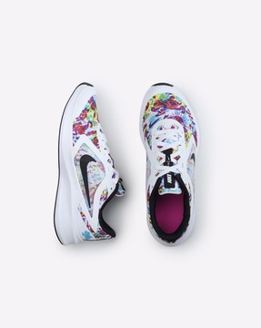 muy fósil conservador Buy White Sports & Outdoor Shoes for Girls by NIKE Online | Ajio.com