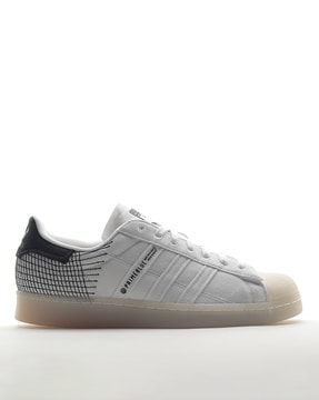 Adidas discount sneakers wit