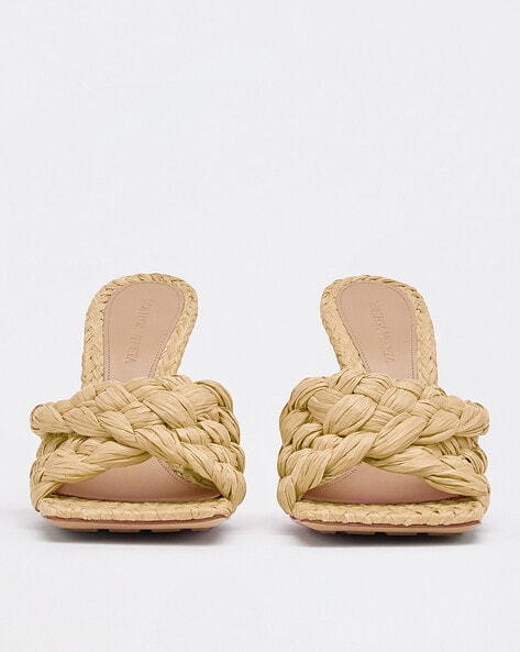 Bottega veneta 2025 raffia sandals