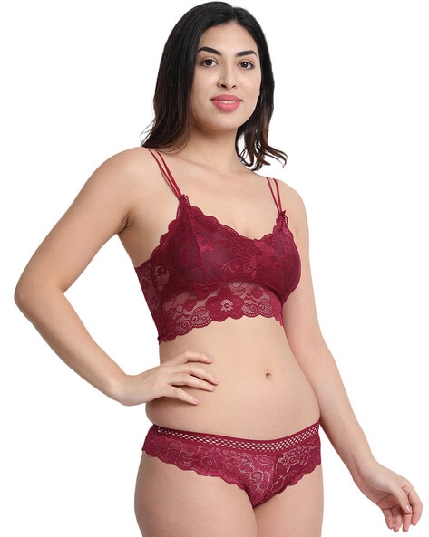 women's lace bra and panty set