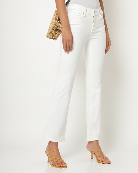 Introducir 51+ imagen white bootcut jeans levi’s