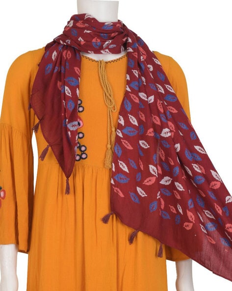 Leaf Digital Print Rayon Stole Price in India