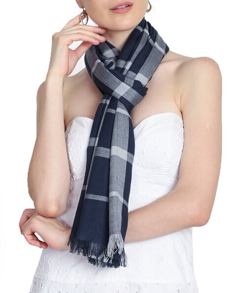 Checks Stole with Fringes Price in India