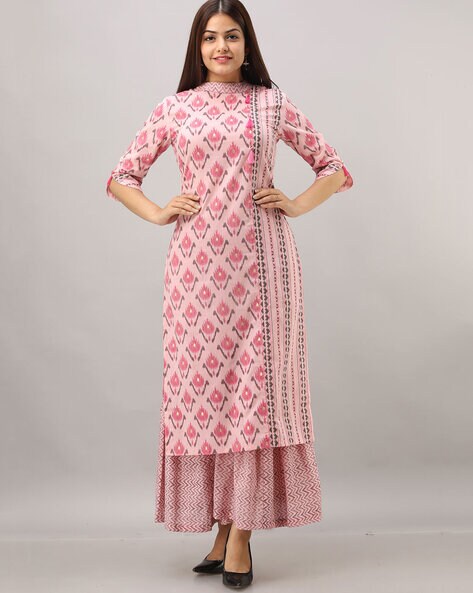 Pink Embroidered Kurta With Beige Sharara Pants Design by Payal Pratap at  Pernia's Pop Up Shop 2024