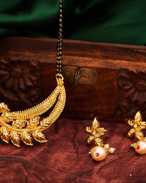 Trendy Gold Plated Nath Pendent Thushi Mangalsutra With Earrings, Bugdi and  Press Nath